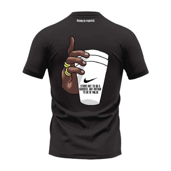 "STRIVE NOT TO BE A SUCCESS" Motivational Quote Black Round Neck T-Shirt